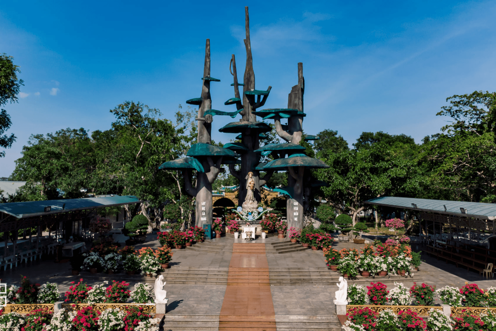 Linh đài Đức Mẹ 