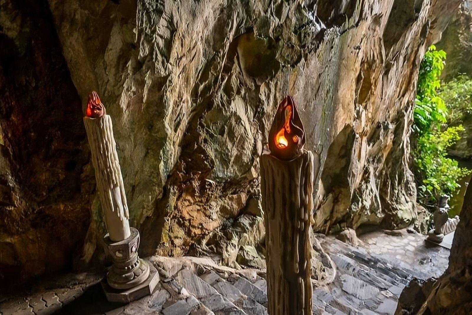 Lối vào Động Âm Phủ