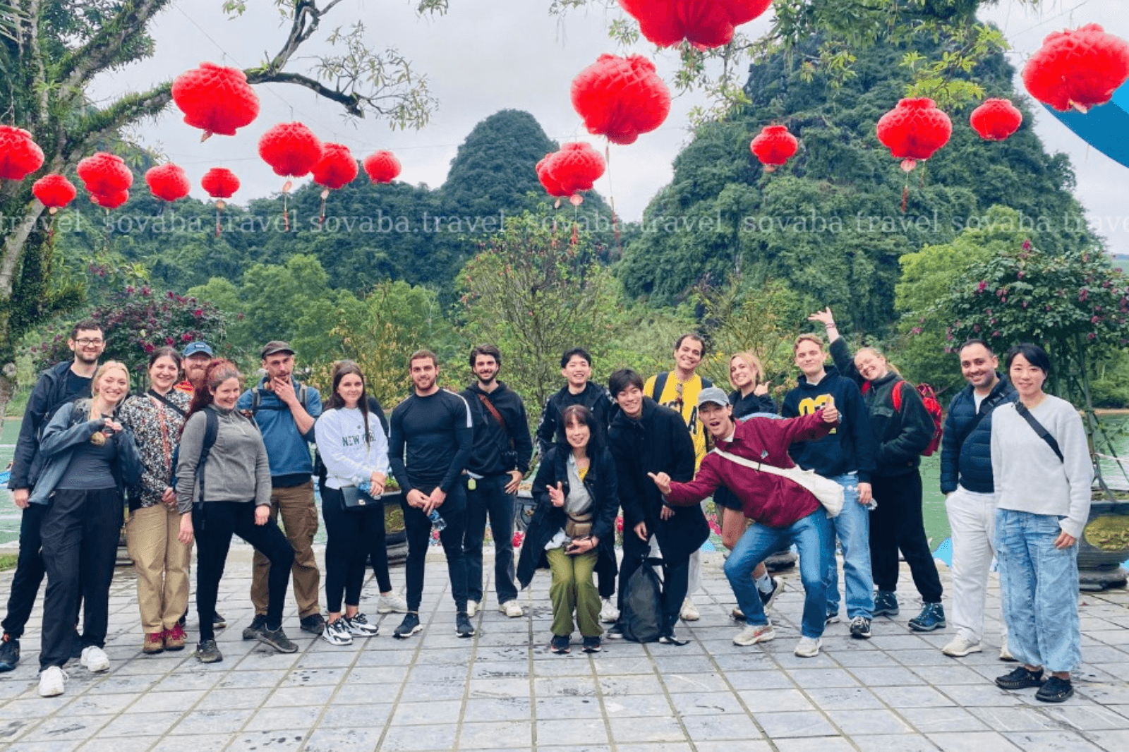 Lựa-chọn-đơn-vị-uy-tín-để-đặt-tour