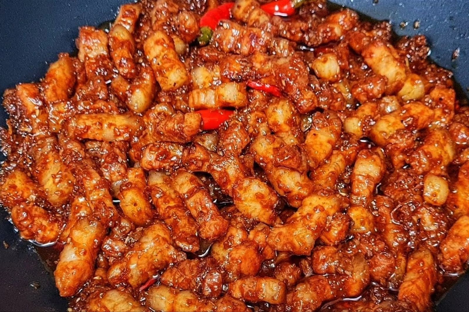 Mắm tép Gia Viễn trở thành gia vị đặc biệt của nhiều món ăn ngon