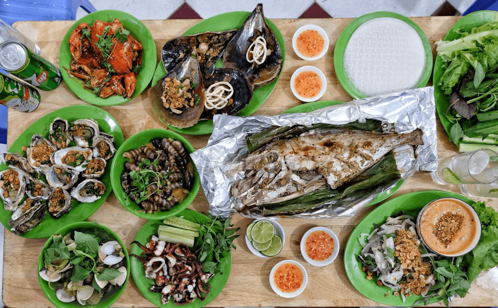 Menu-hai-san-da-dang-tai-nha-hang.png