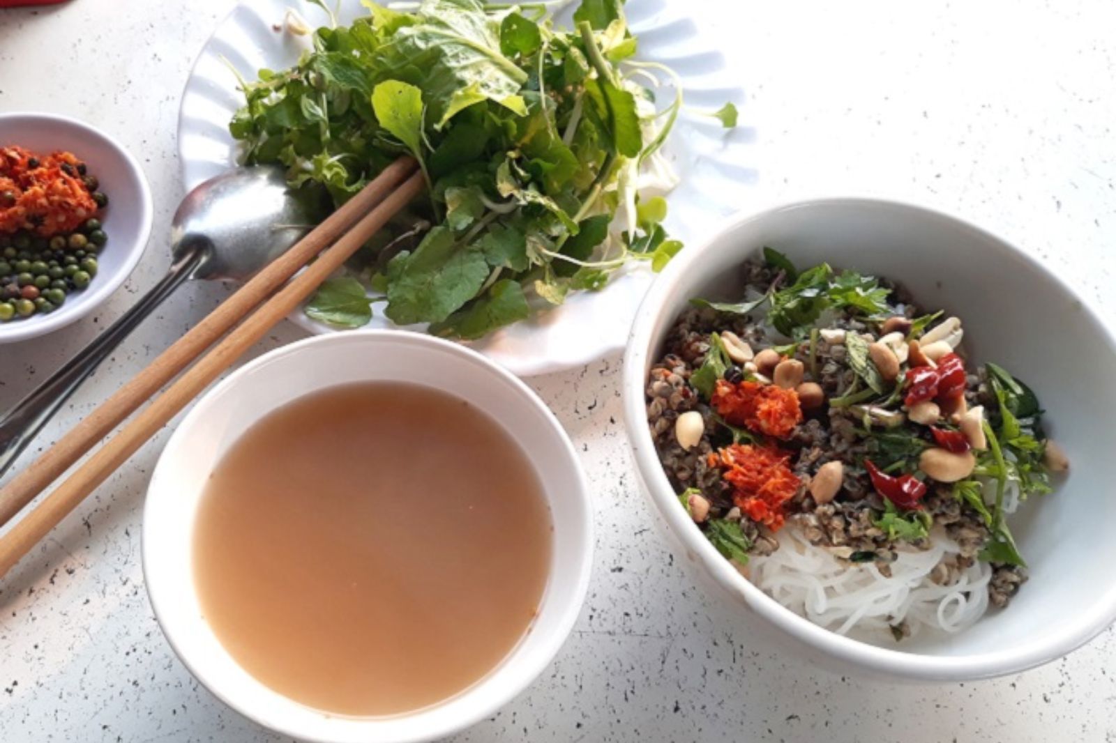 Món bún chắt chắt làng mai được chế biến kỹ lưỡng