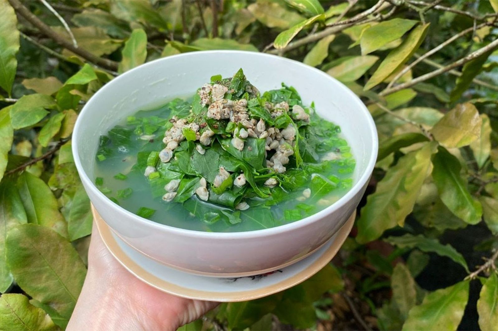 Món canh hến thơm ngon