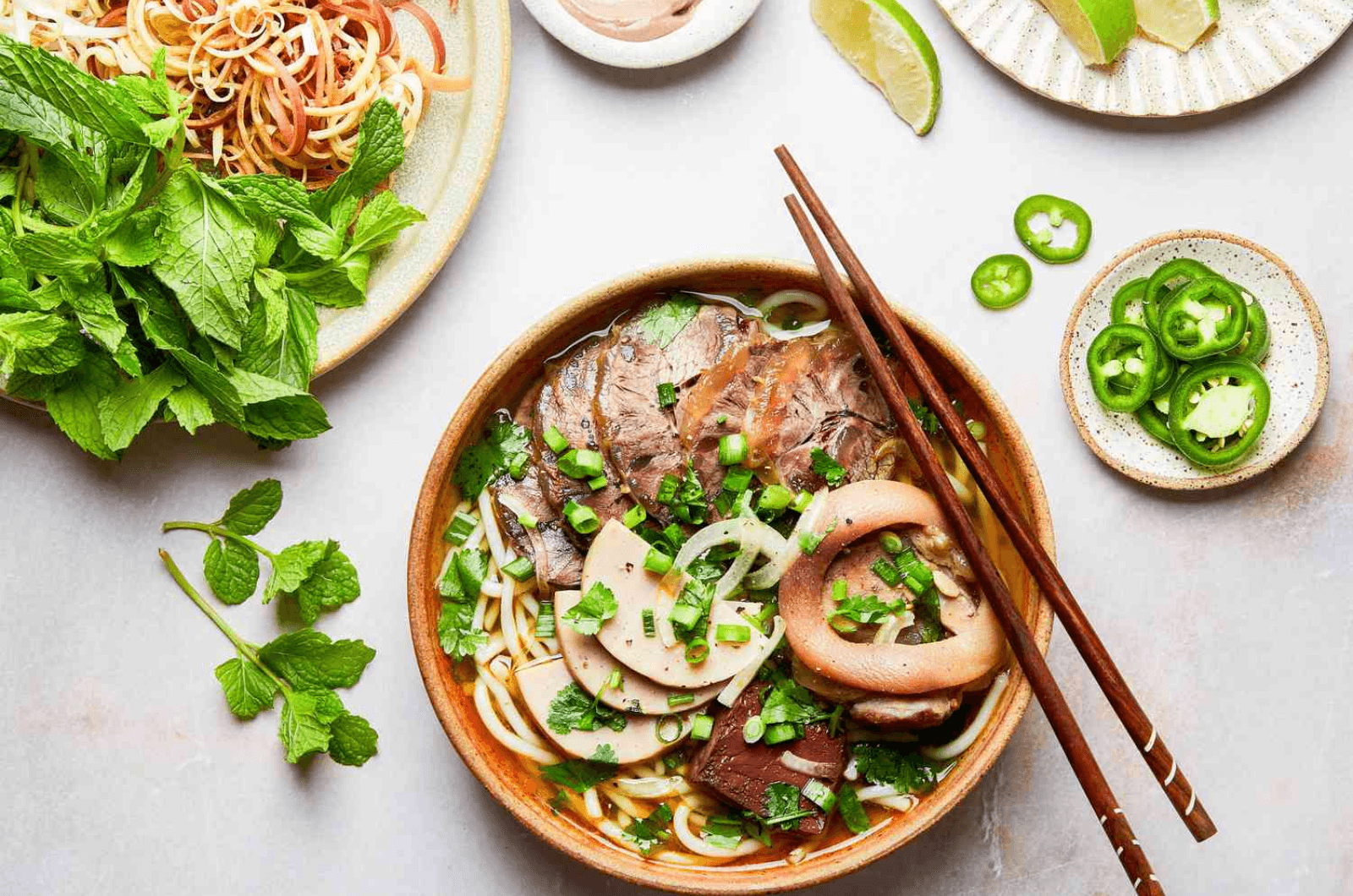 Mot-to-bun-bo-hue-vua-du-cho-bua-toi.png