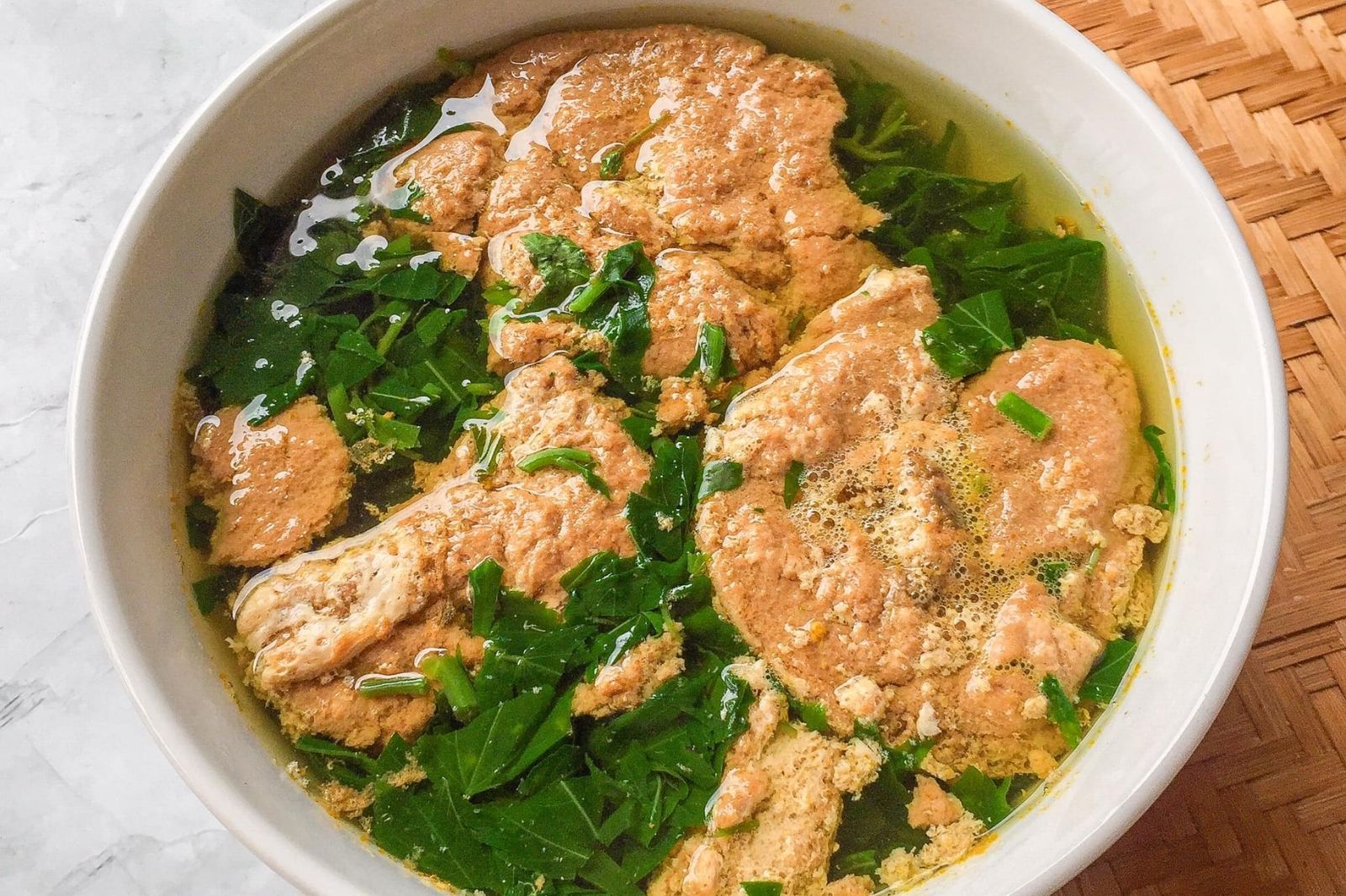 Một tô canh cua làm dịu lòng những thực khách phương xa