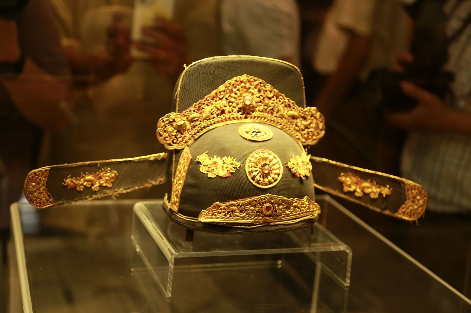 Mũ quan đại thần từ triều đại nhà Nguyễn được trưng bày trong bảo tàng