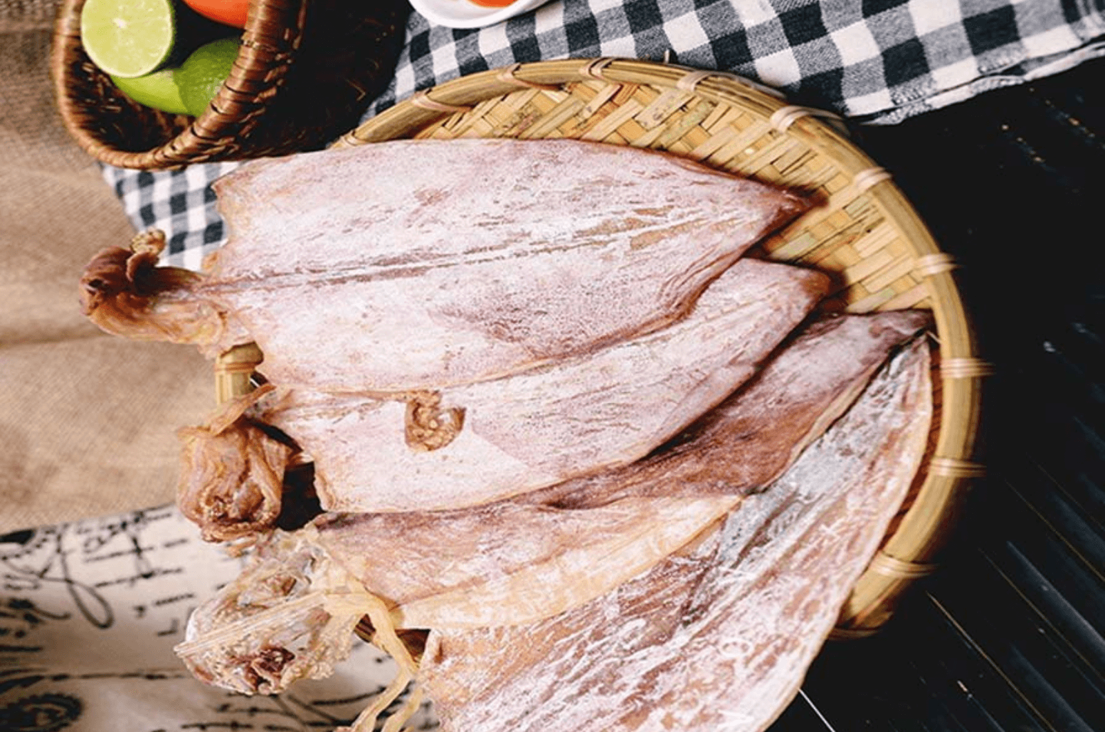 Mực khô - đặc sản Quảng Bình