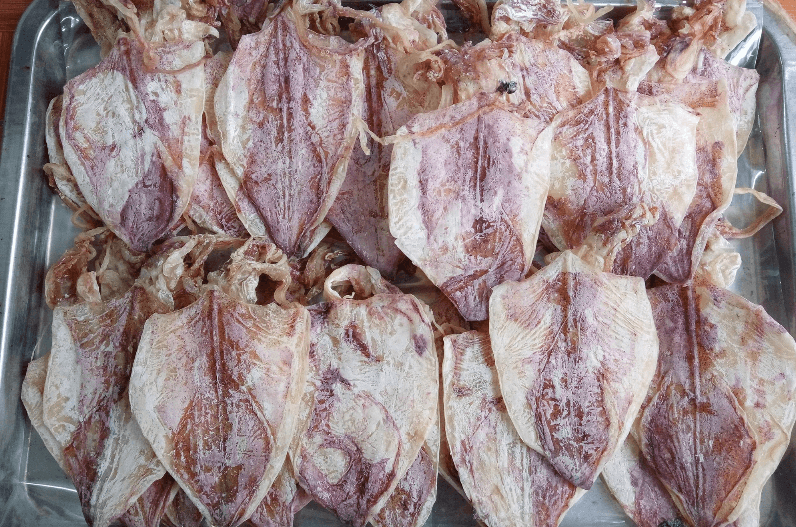 Mực khô - thức quà đặc sản được nhiều du khách chọn lựa