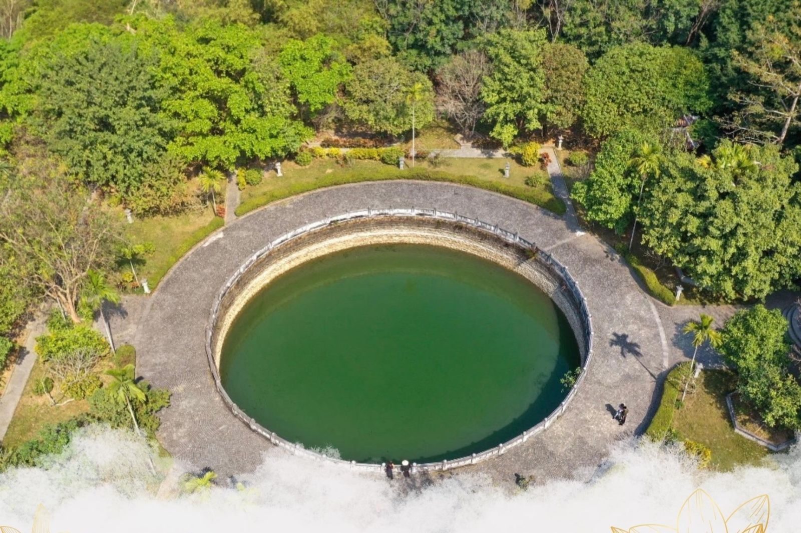 Nguồn nước trong mát chốn non thiêng