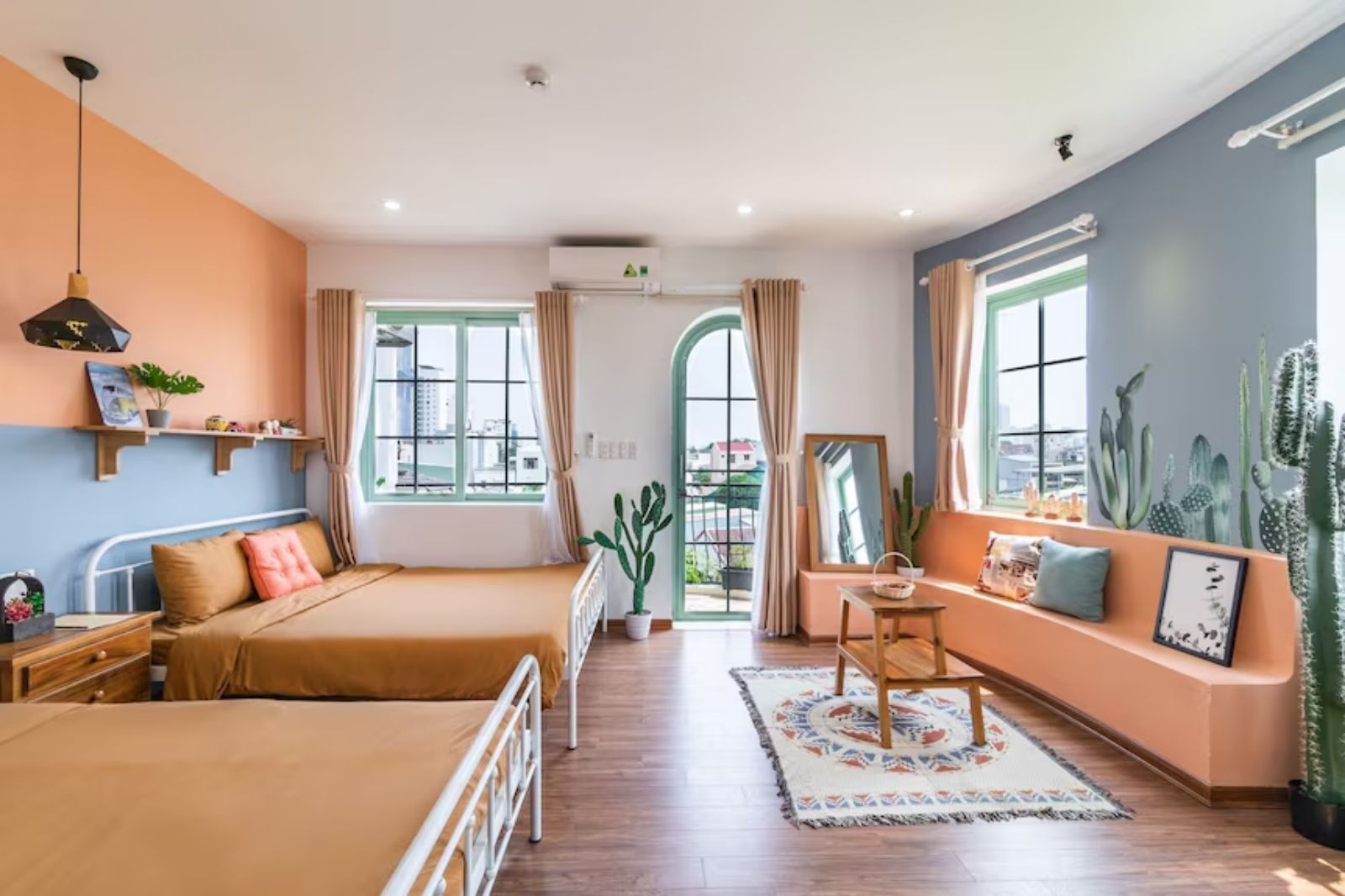 Nắng House Homestay