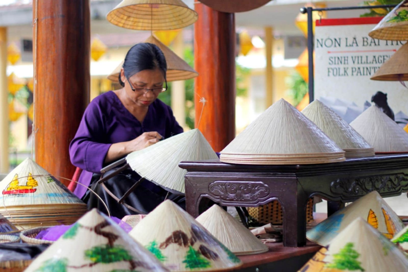 Nét đẹp truyền thống được gìn giữ trong những chiếc nón lá Tây Hồ