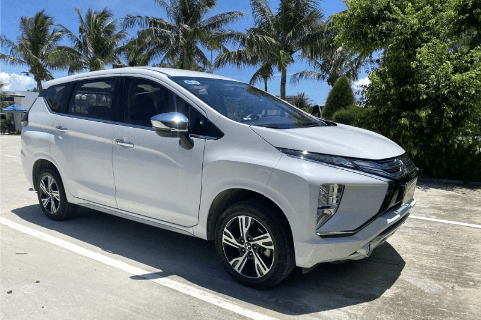 Nếu-đi-cùng-gia-đình-thì-nên-thuê-xe-du-lịch-để-tiết-kiệm-chi-phí