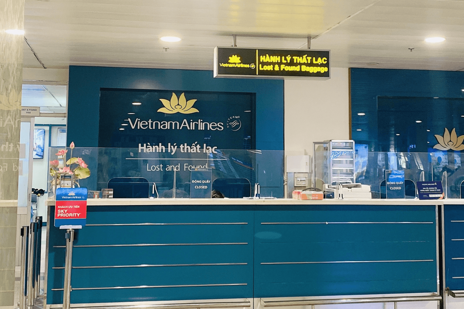 Nếu thất lạc hành lý ở sân bay hãy đến quầy Lost & Found