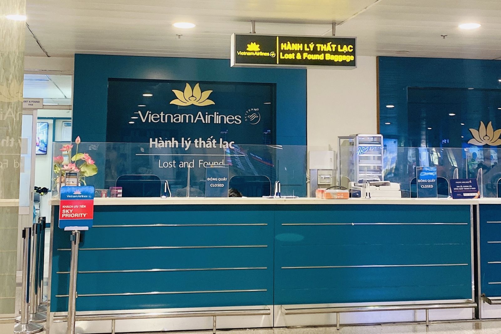 Nếu thất lạc hành lý ở sân bay hãy đến quầy Lost & Found