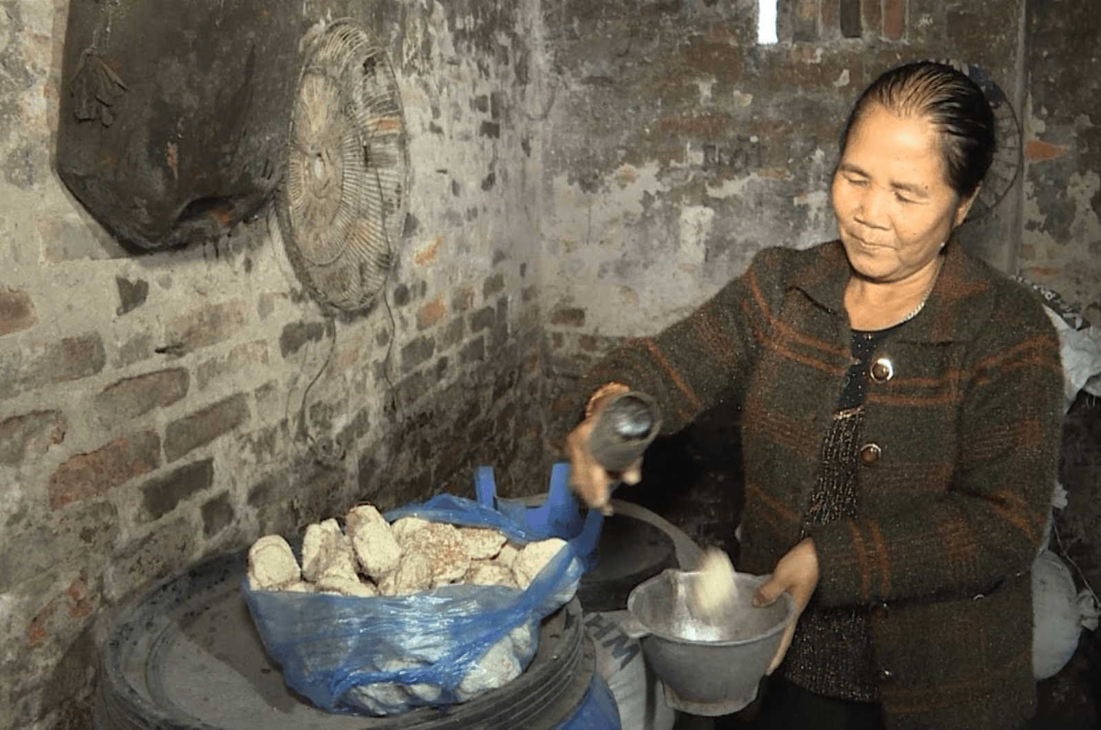 Nghề nấu rượu lâu đời ở làng Võ Xá