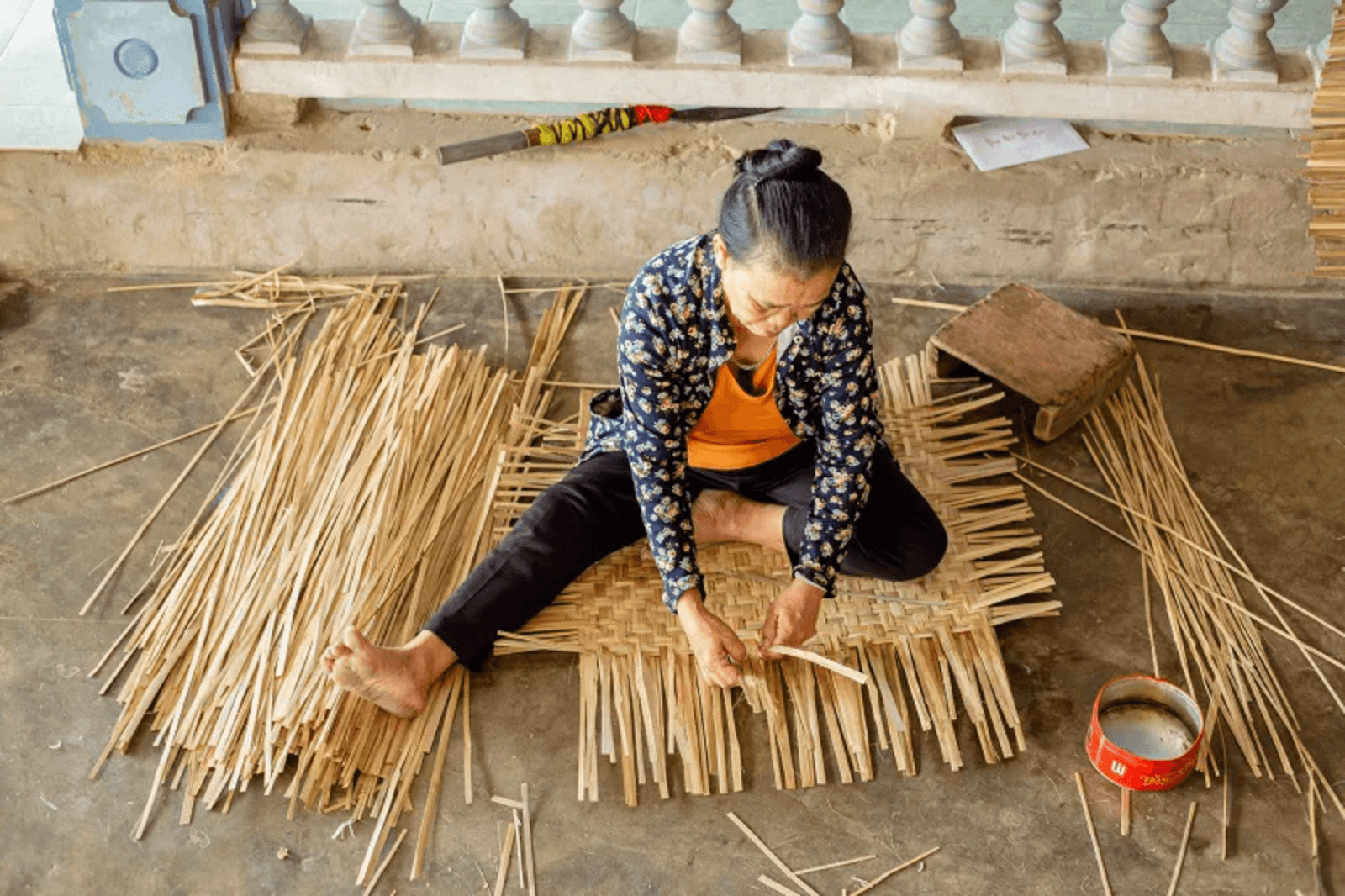 Nghệ nhân không xa lạ bởi đó là những người dân Thọ Đơn
