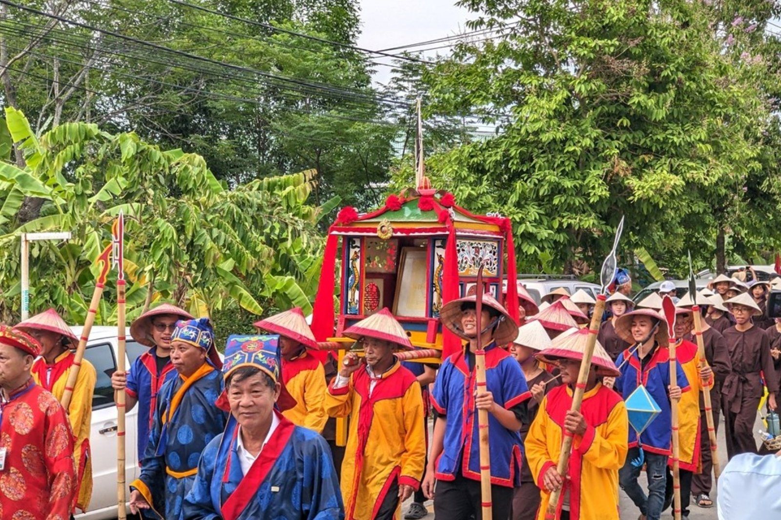 Nghi lễ rước Thần Nông về đình