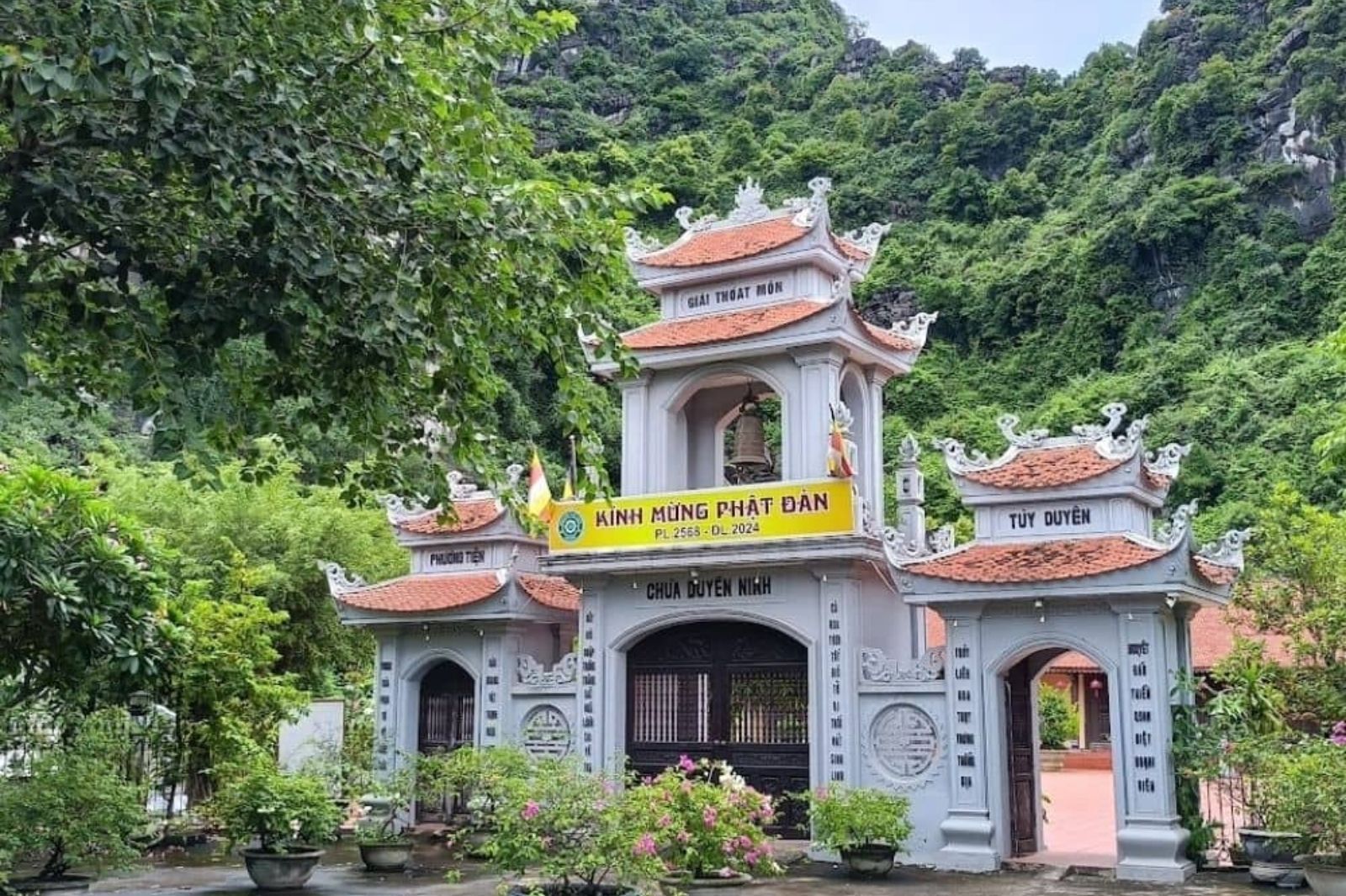 Ngôi chùa cầu duyên nổi tiếng giữa lòng Di sản Thế giới