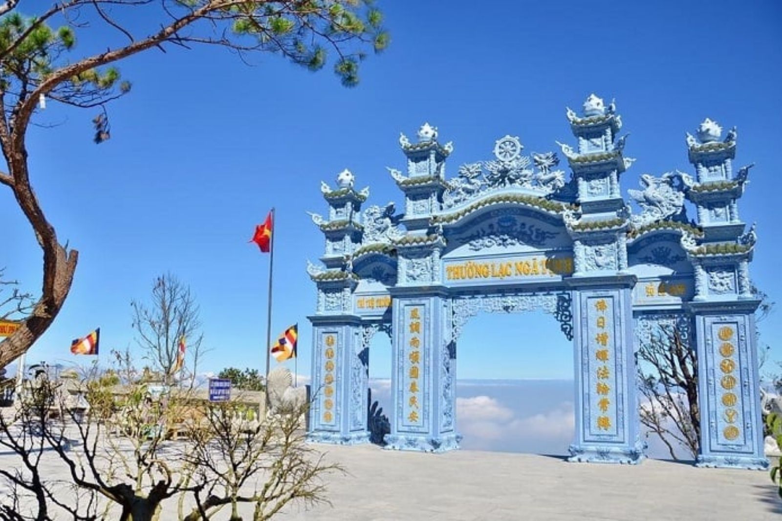 Ngôi đền thờ Mẫu Thượng Ngàn - Cải quản rừng núi, trung du đất Việt