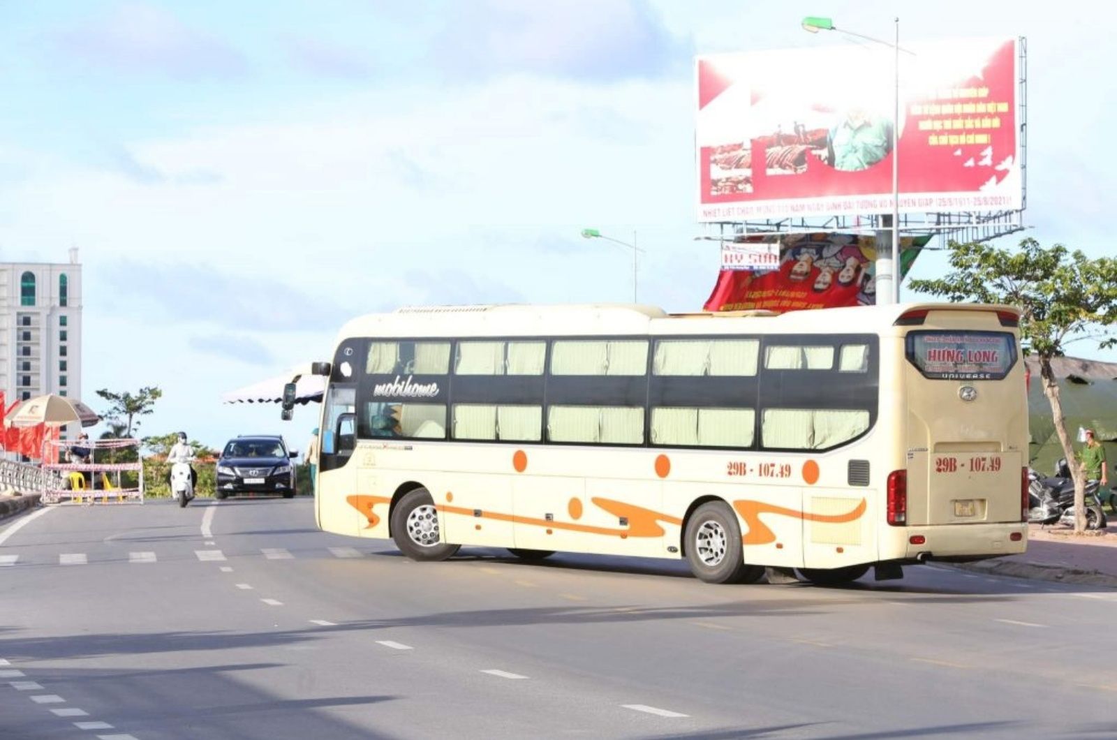 Nhà xe Hưng Long tuyến Hà Tĩnh - Quảng Bình
