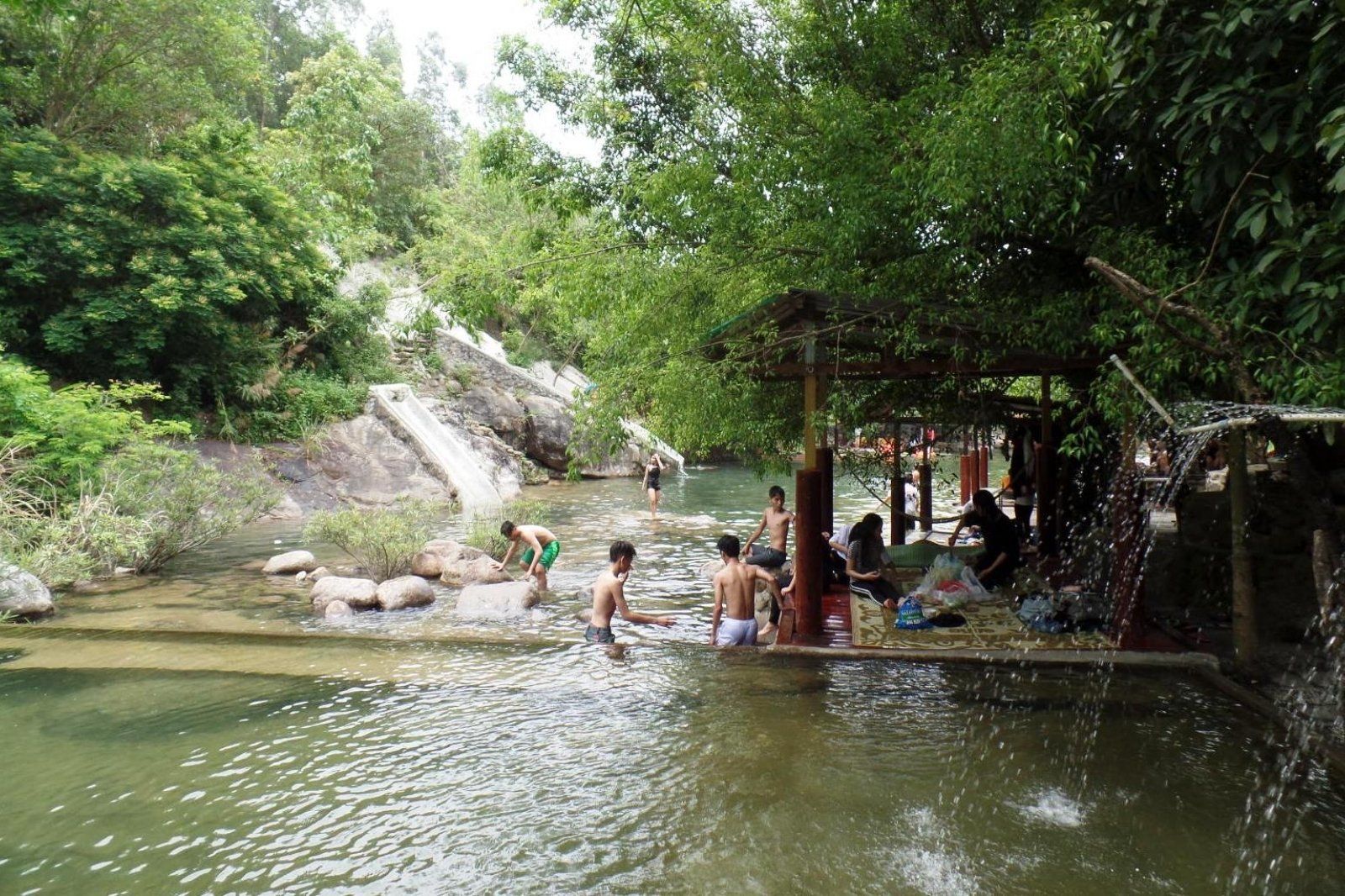 Nhiều dịch vụ được triển khai để phục vụ quý du khách