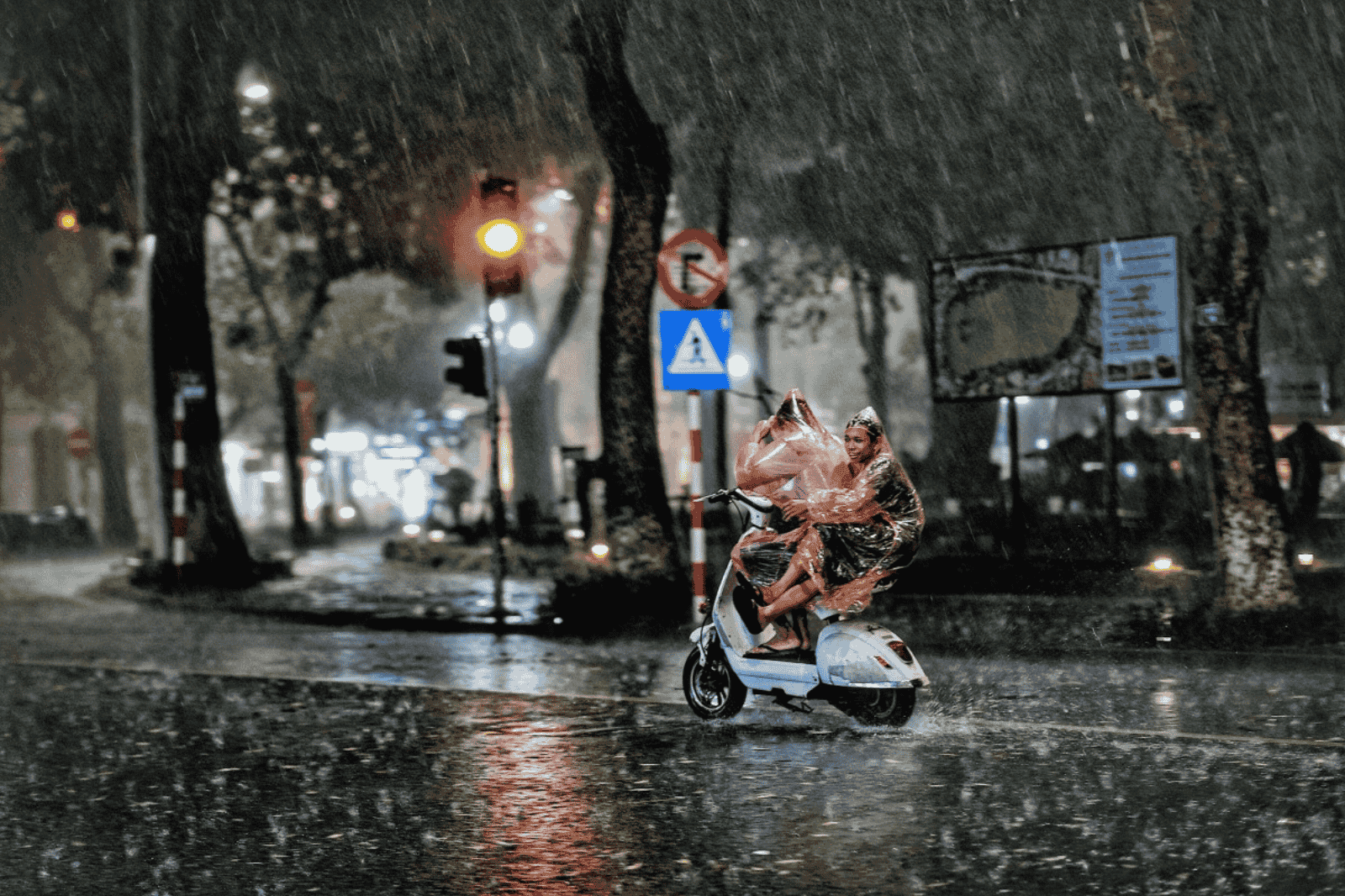 Nhiều rủi ro tiềm ẩn khi du lịch Quảng Trị ngày mưa