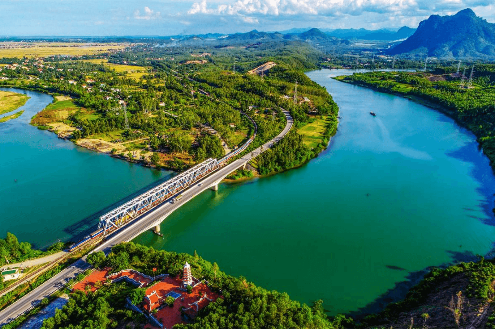 Những chi tiết tưởng chừng rất nhỏ nhưng sẽ giúp ích nhiều trong chuyến du lịch Quảng Bình