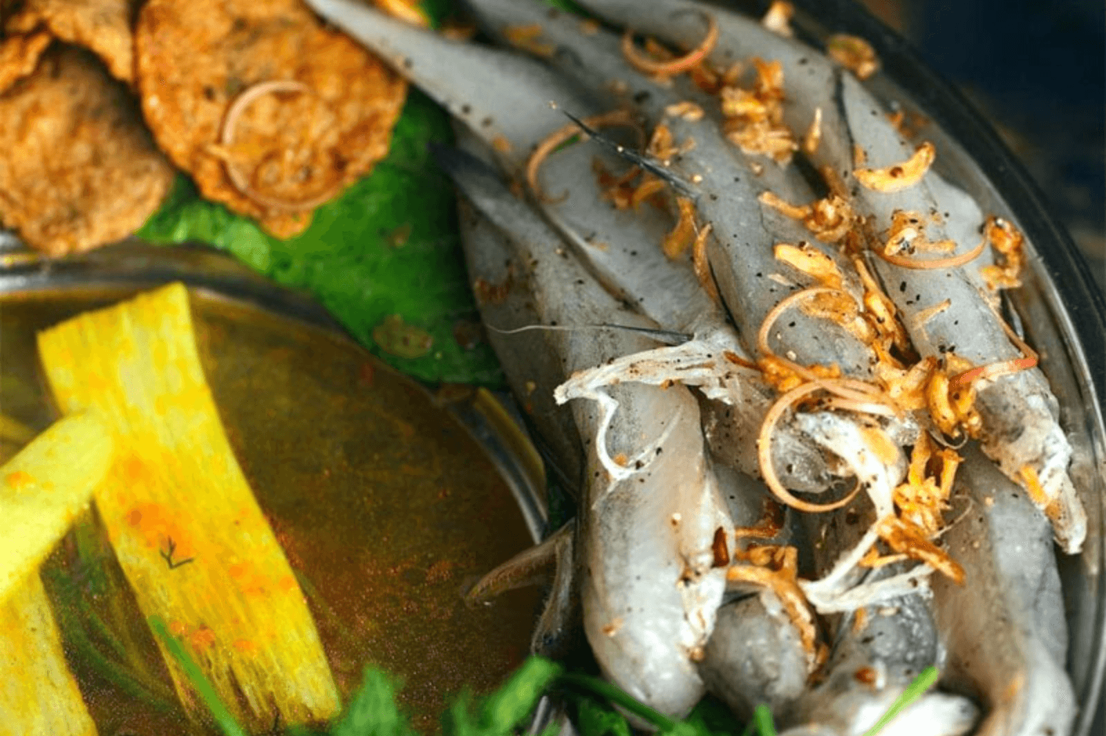 Những chuyến đi sẽ thêm sắc màu nếu được tô điểm thêm bằng những món ăn ngon