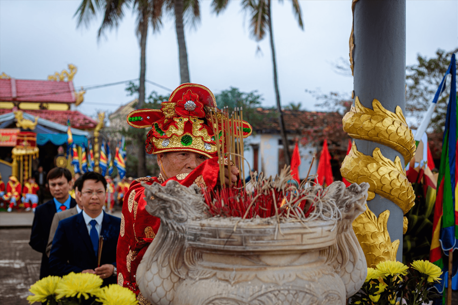 Niềm tin với những vị thần linh bảo hộ mùa màng của ngư dân miền biển 