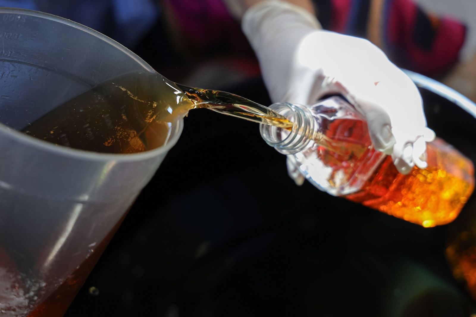 Nước mắm Cửa Tùng: Di sản nghề truyền thống