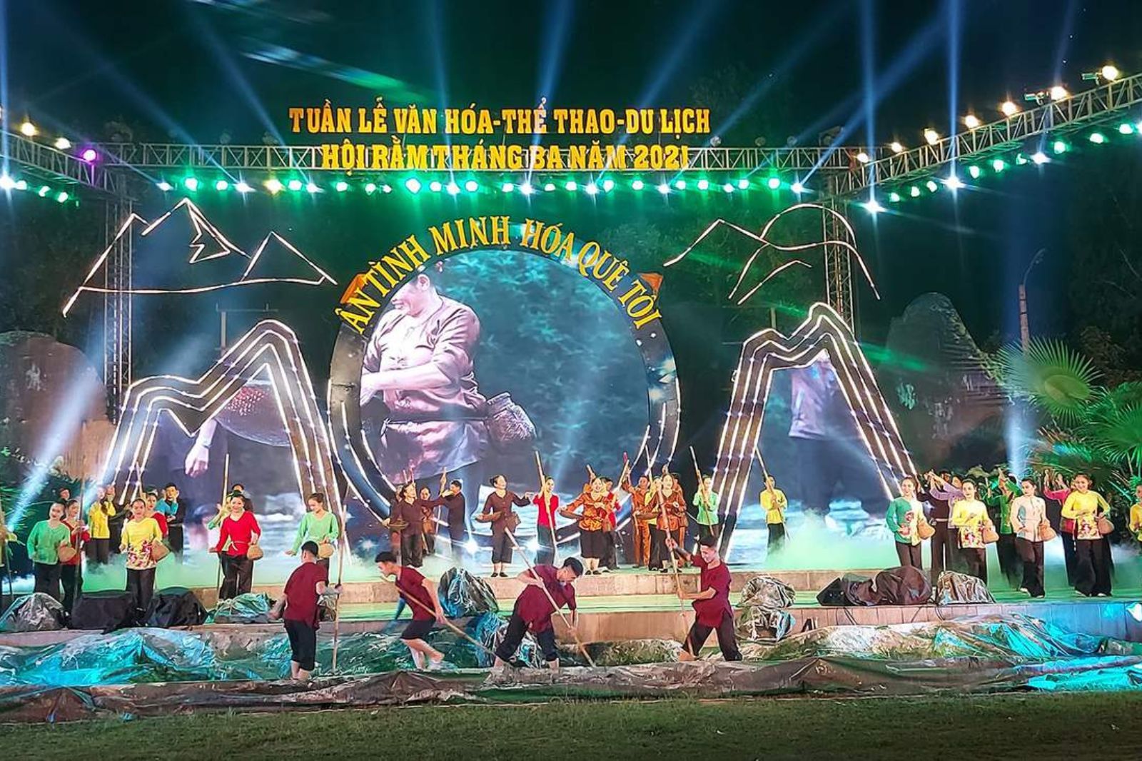 Phần lễ của hội rằm tháng ba Minh Hóa