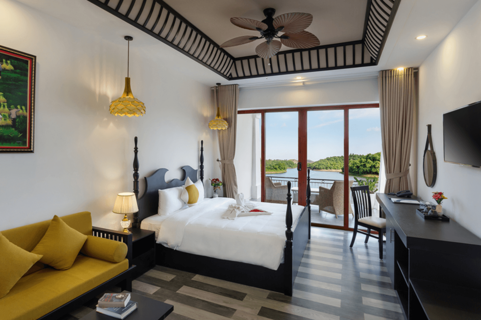 Phong Nha Lake House Resort