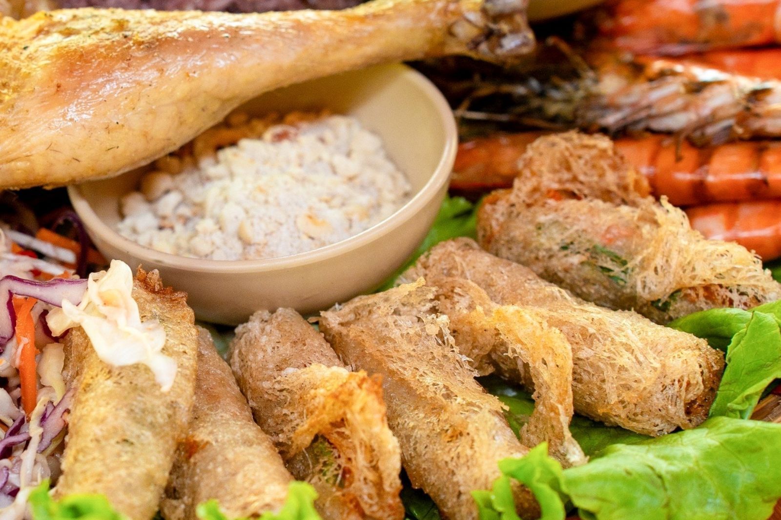 Rất nhiều món đặc sản với những hương vị dân dã