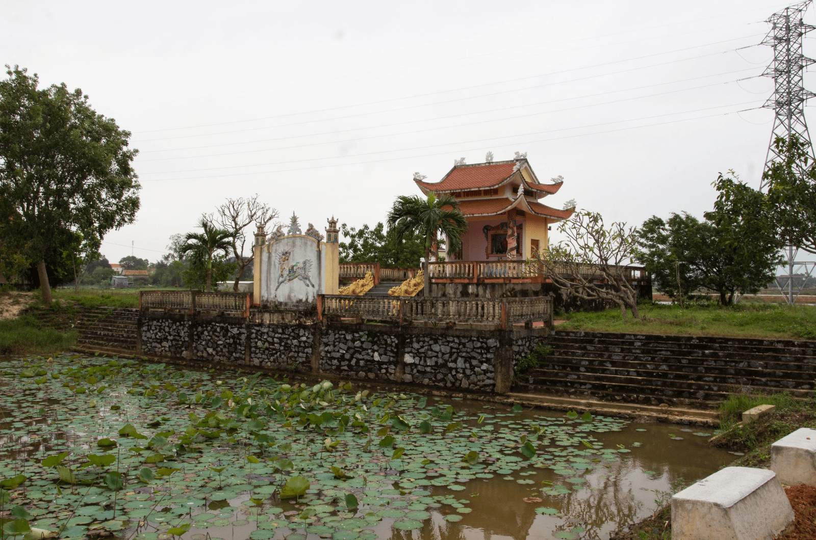Rượu được nấu tại làng Võ Xá – thuộc xã Võ Ninh, huyện Quảng Ninh