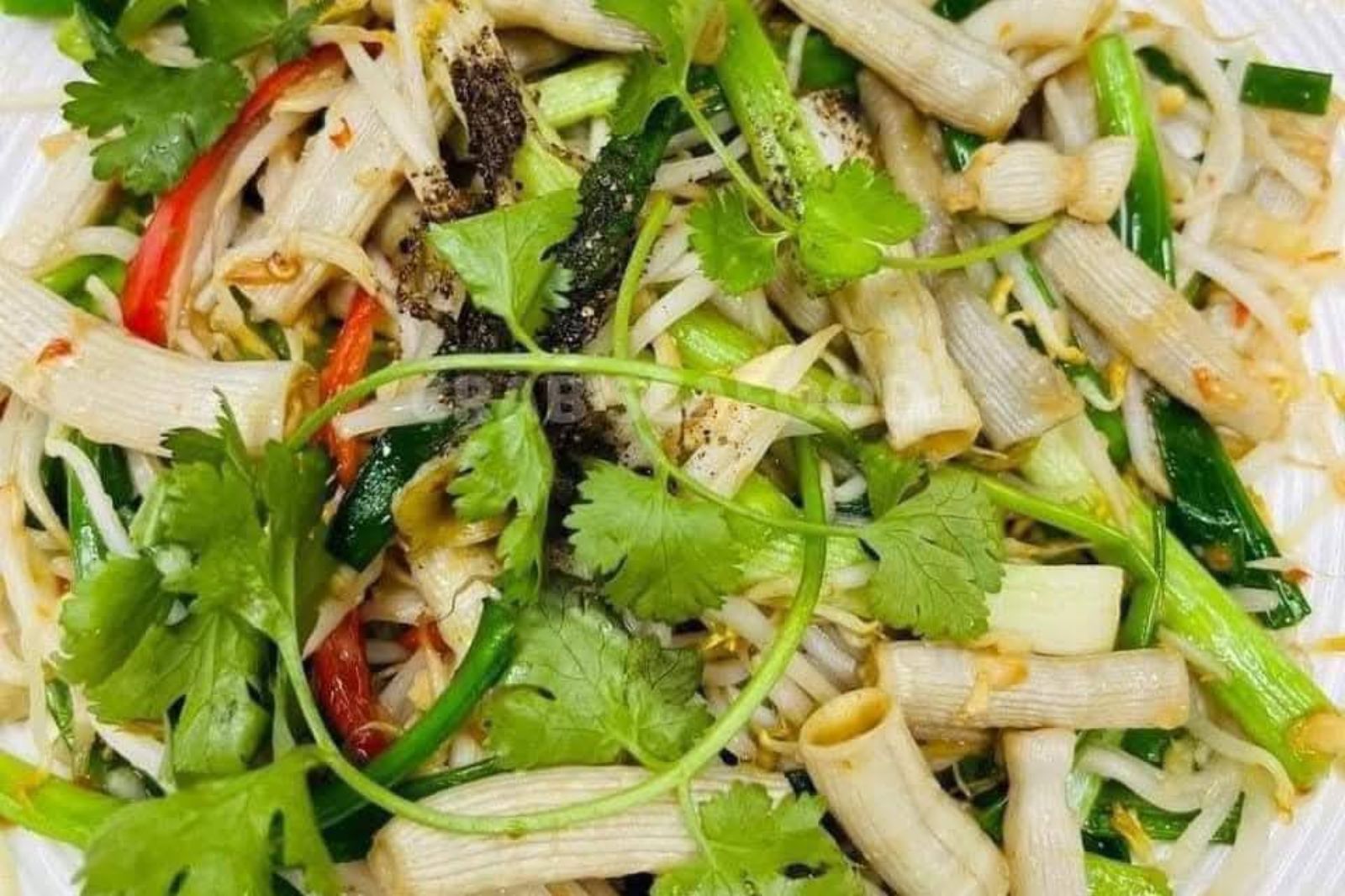 Sá sùng được lựa chọn để chế biến nhiều món và đặc biệt là gỏi sá sùng