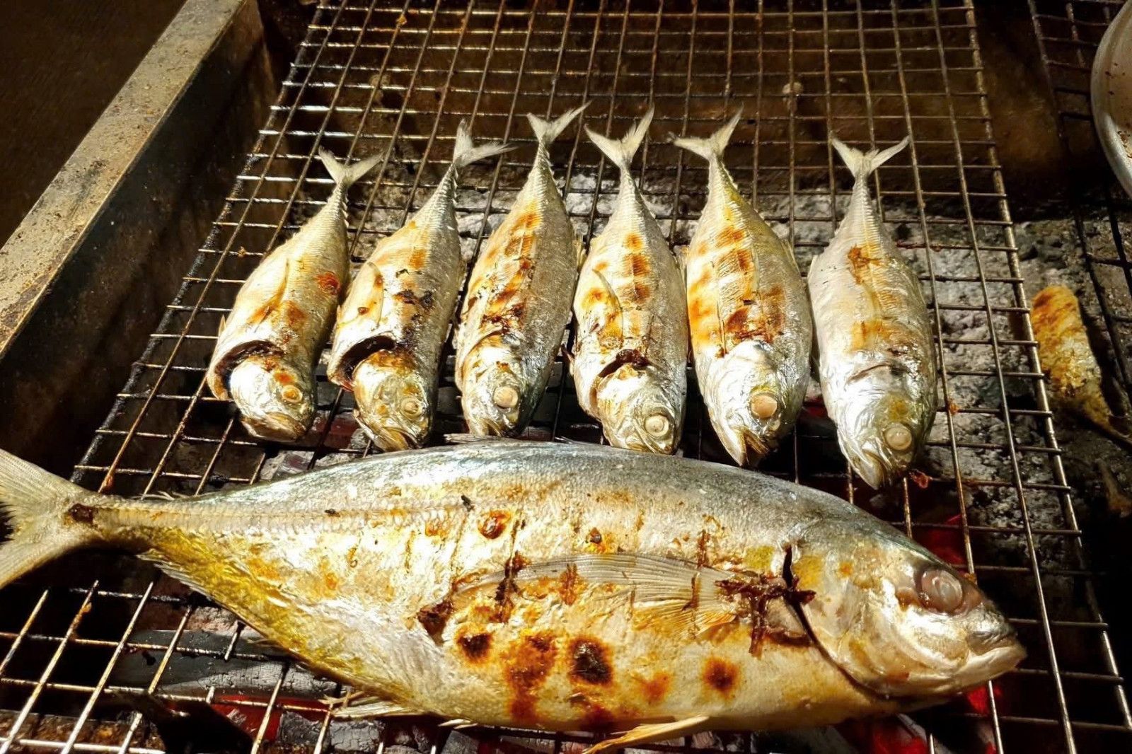 Sự độc đáo của món cá sòng nướng xứ đảo