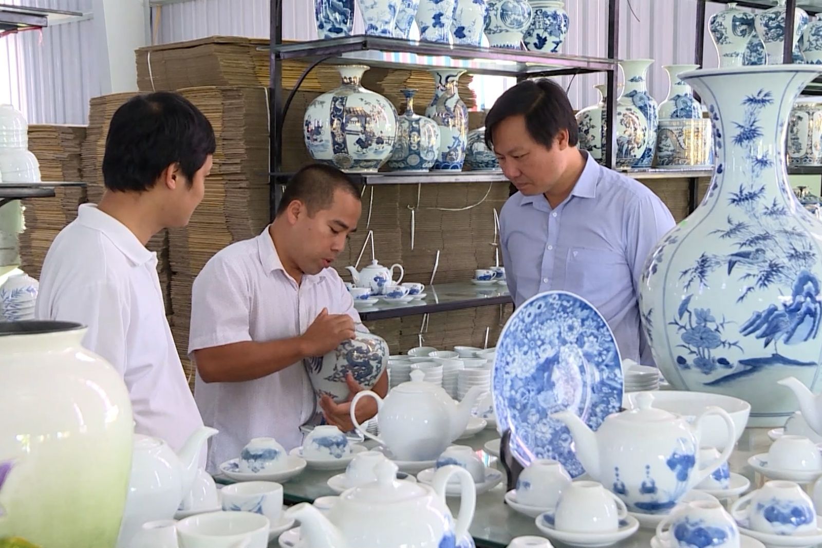 Sự phục hồi ấn tượng của làng gốm cổ 1000 năm tuổi