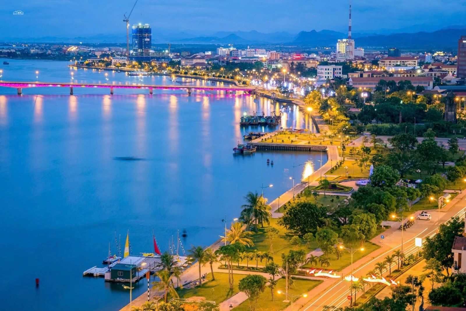 Tham quan thành phố Đồng Hới