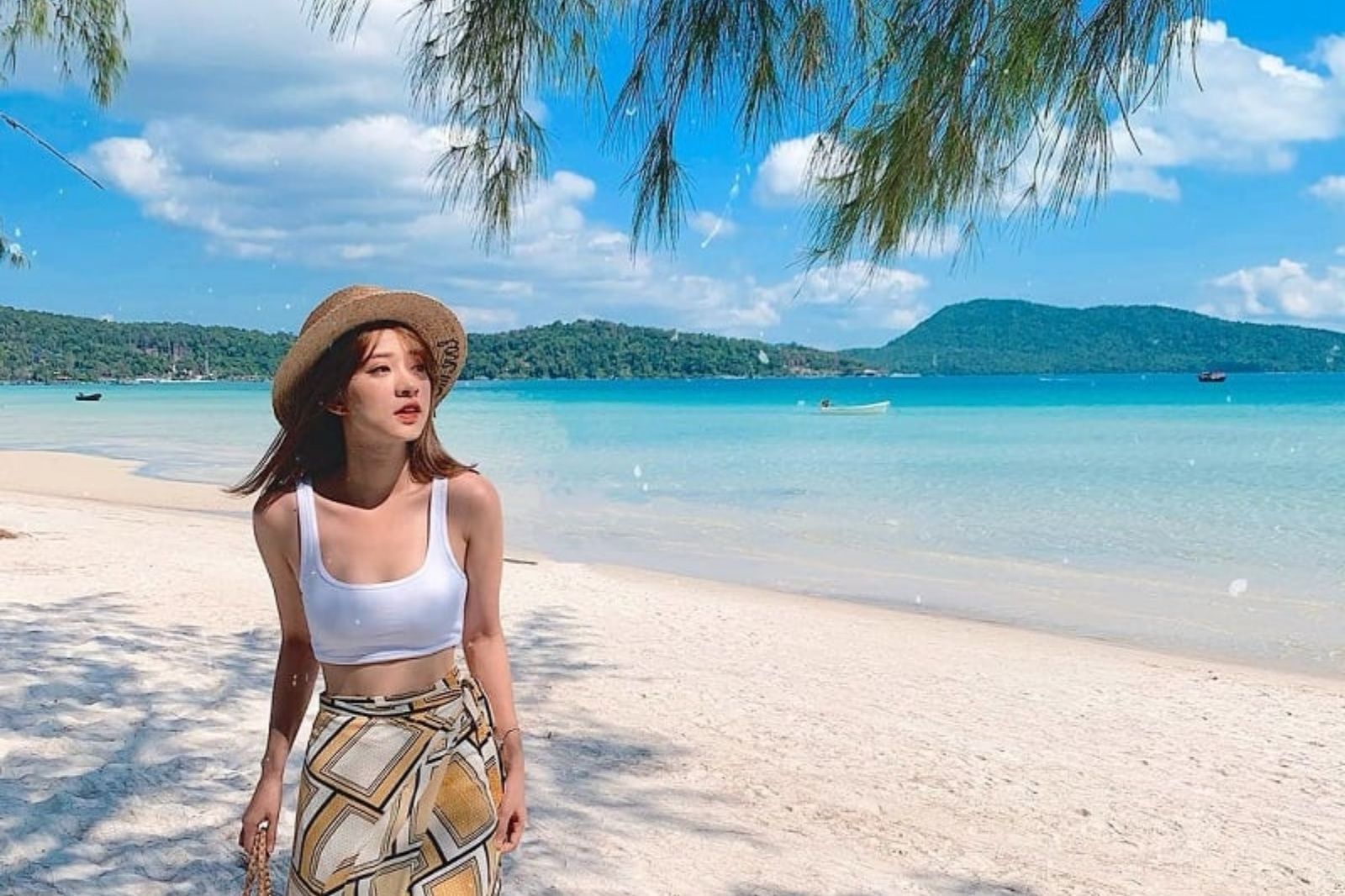 Thời điểm tham quan biển Non Nước lý tưởng là vào mùa hè