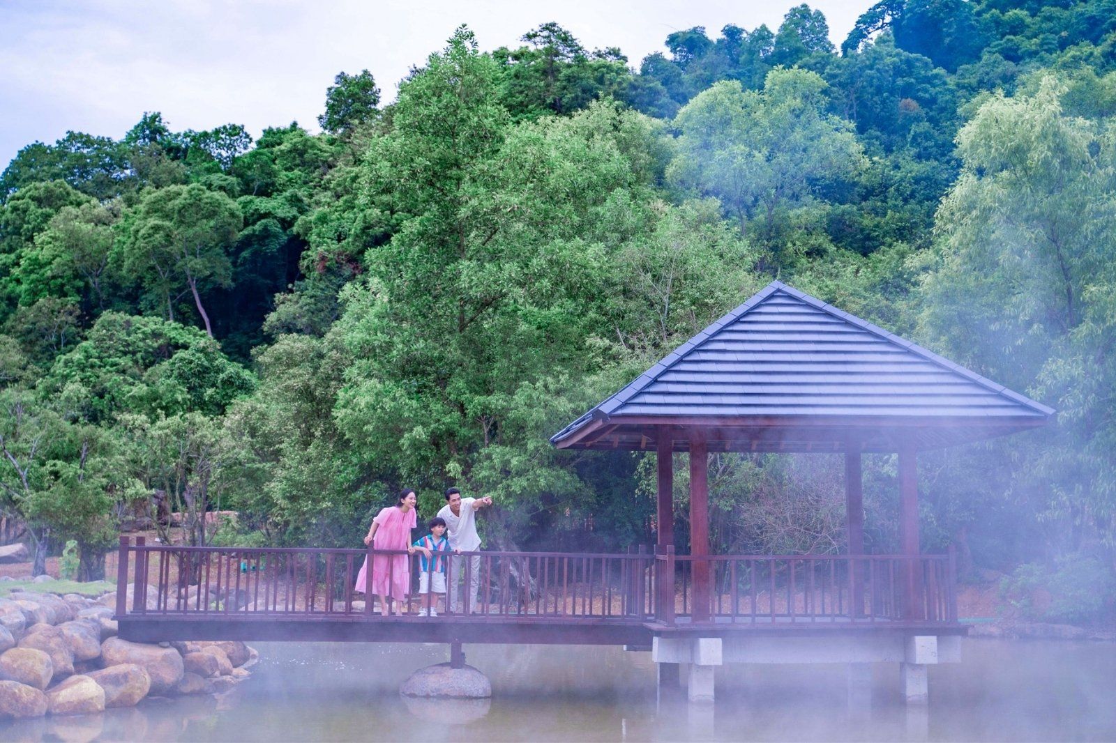 Thư giãn và phục hồi sức khỏe tại suối khoáng nóng Onsen Quảng Bình