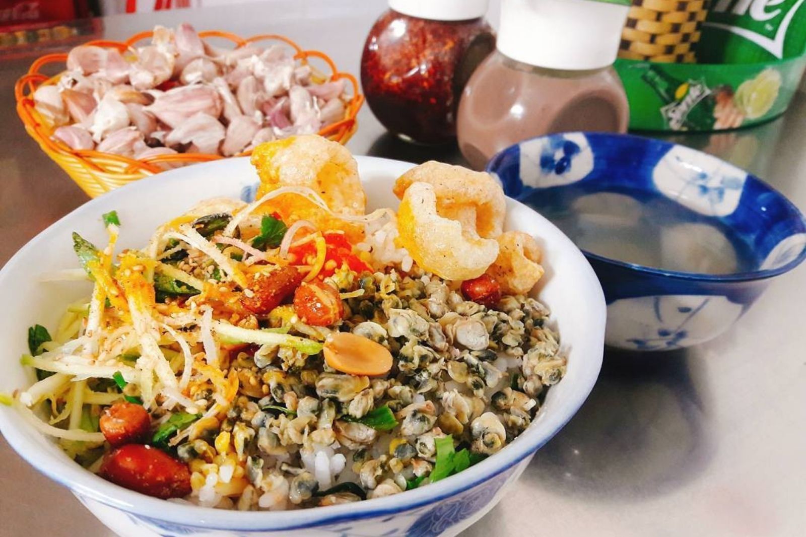 Thưởng thức ẩm thực Huế về đêm