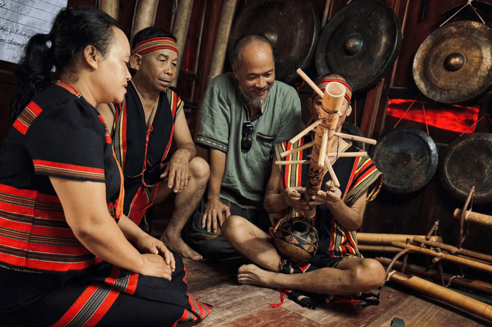 Tìm-hiểu-về-các-nhạc-cụ-truyền-thống