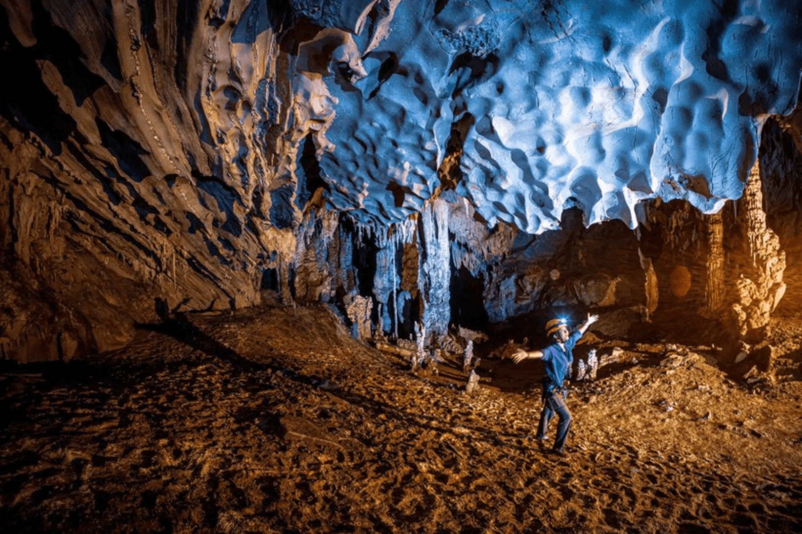 Tour Hang Rục Mòn 