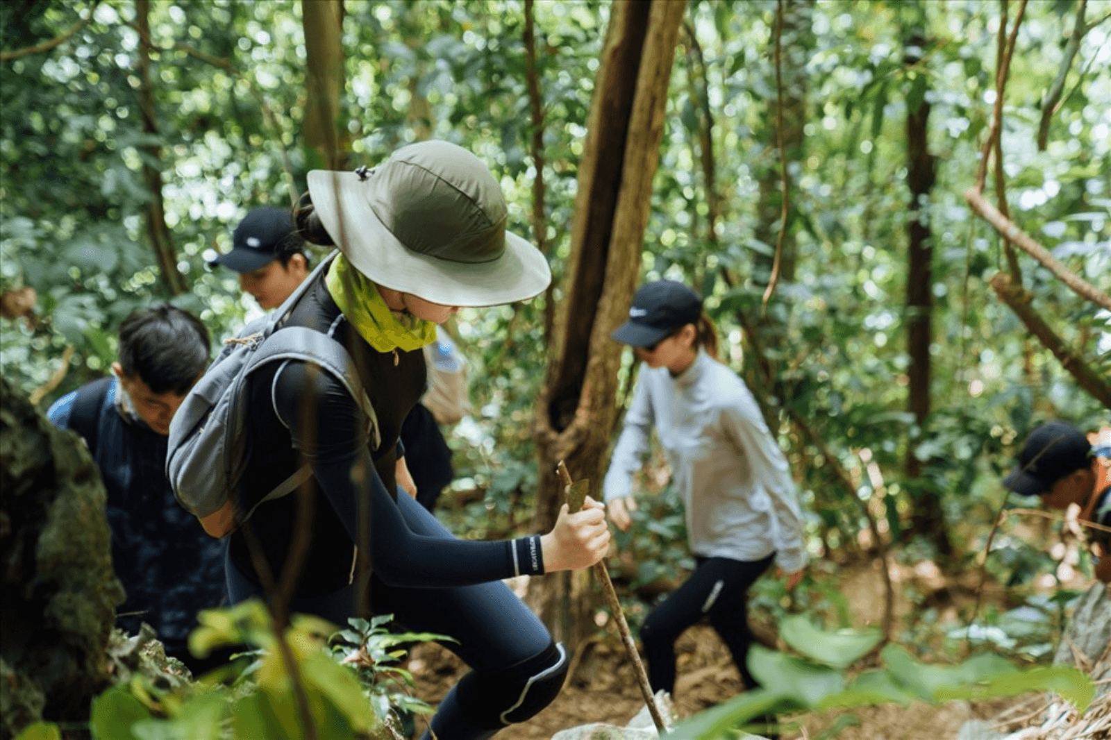 Tour trekking thung lũng Sinh Tồn 