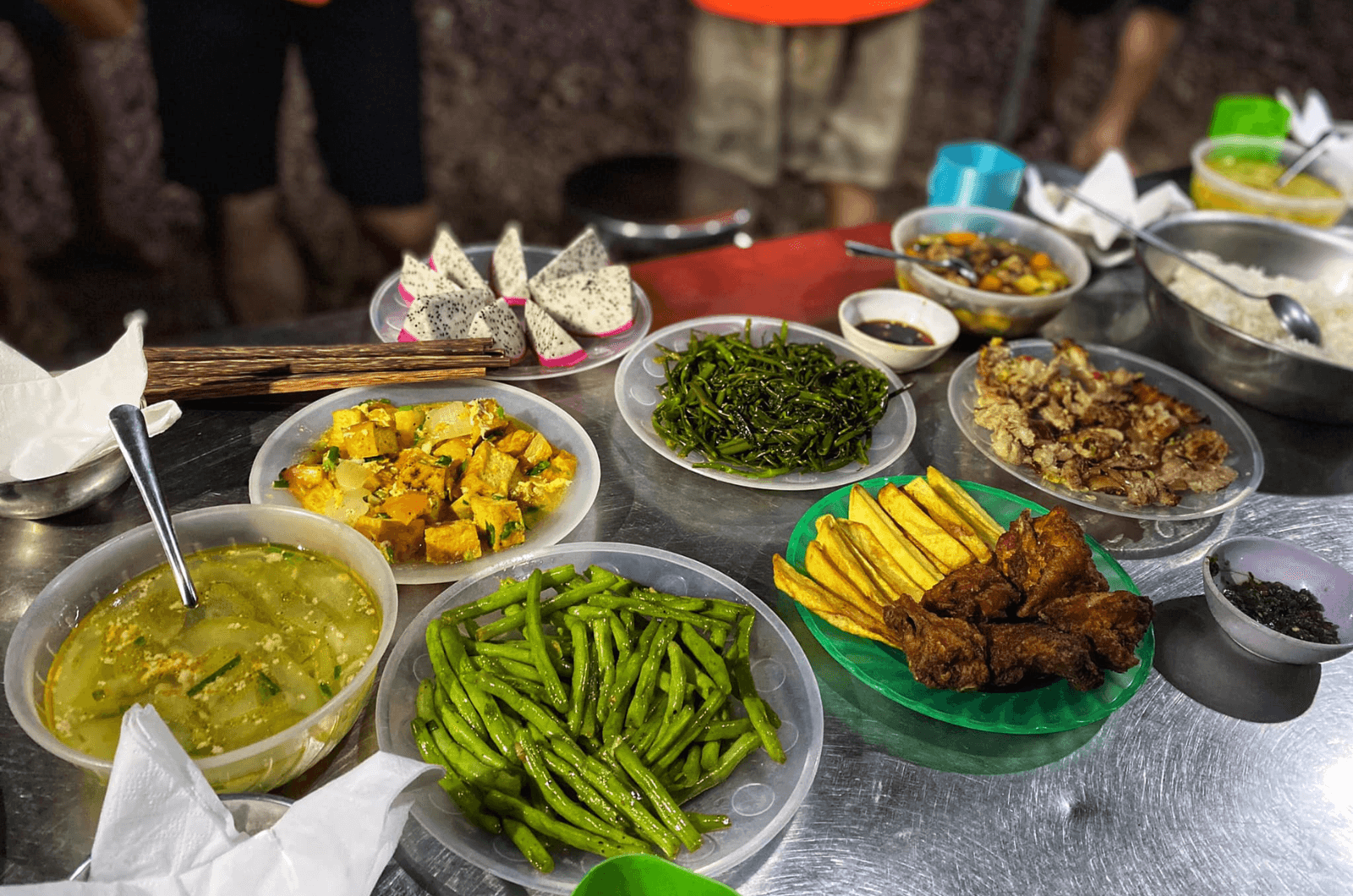 Trải nghiệm dùng bữa trong hang Én