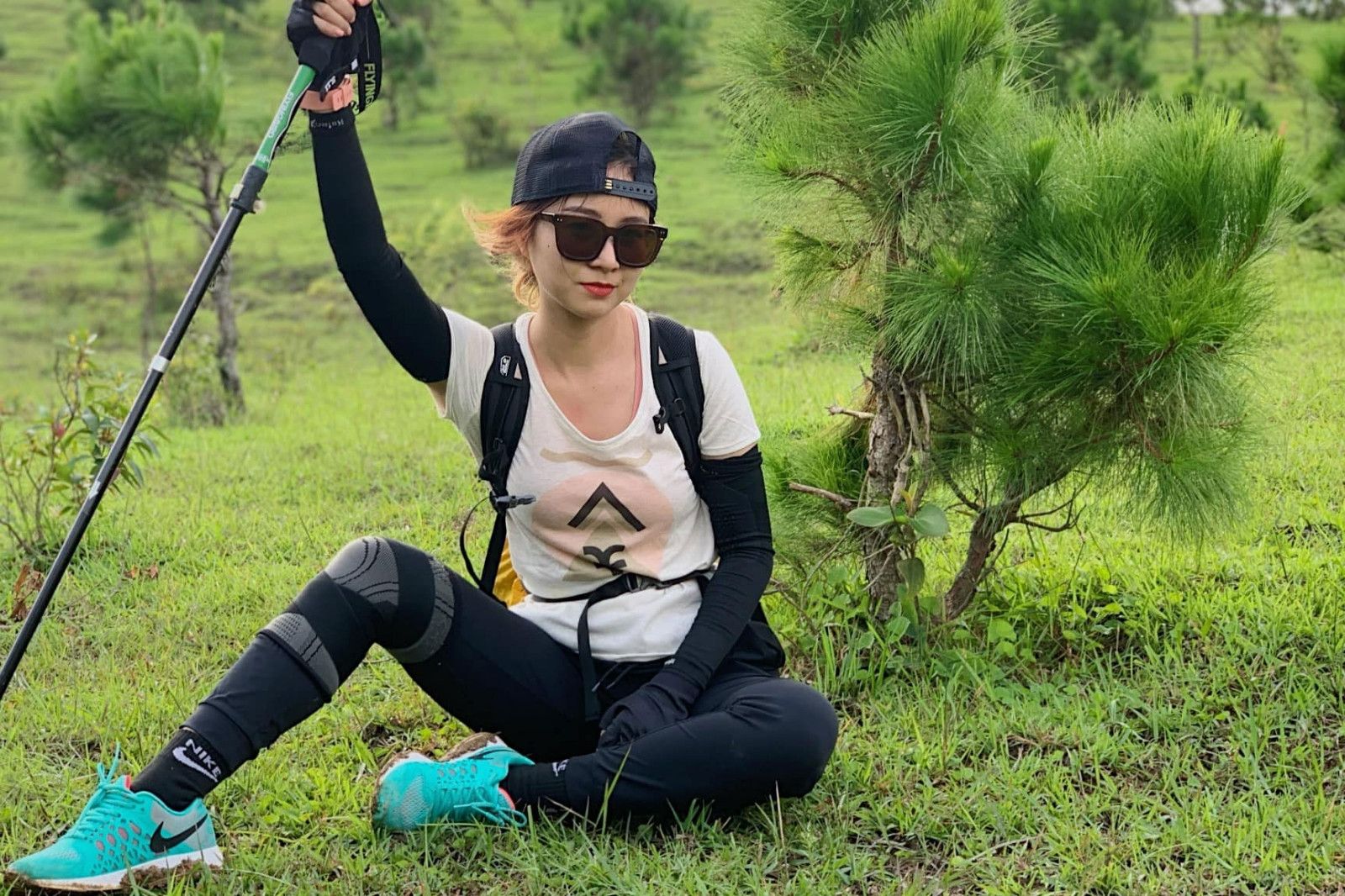 Trang phục trekking thoải mái, phù hợp