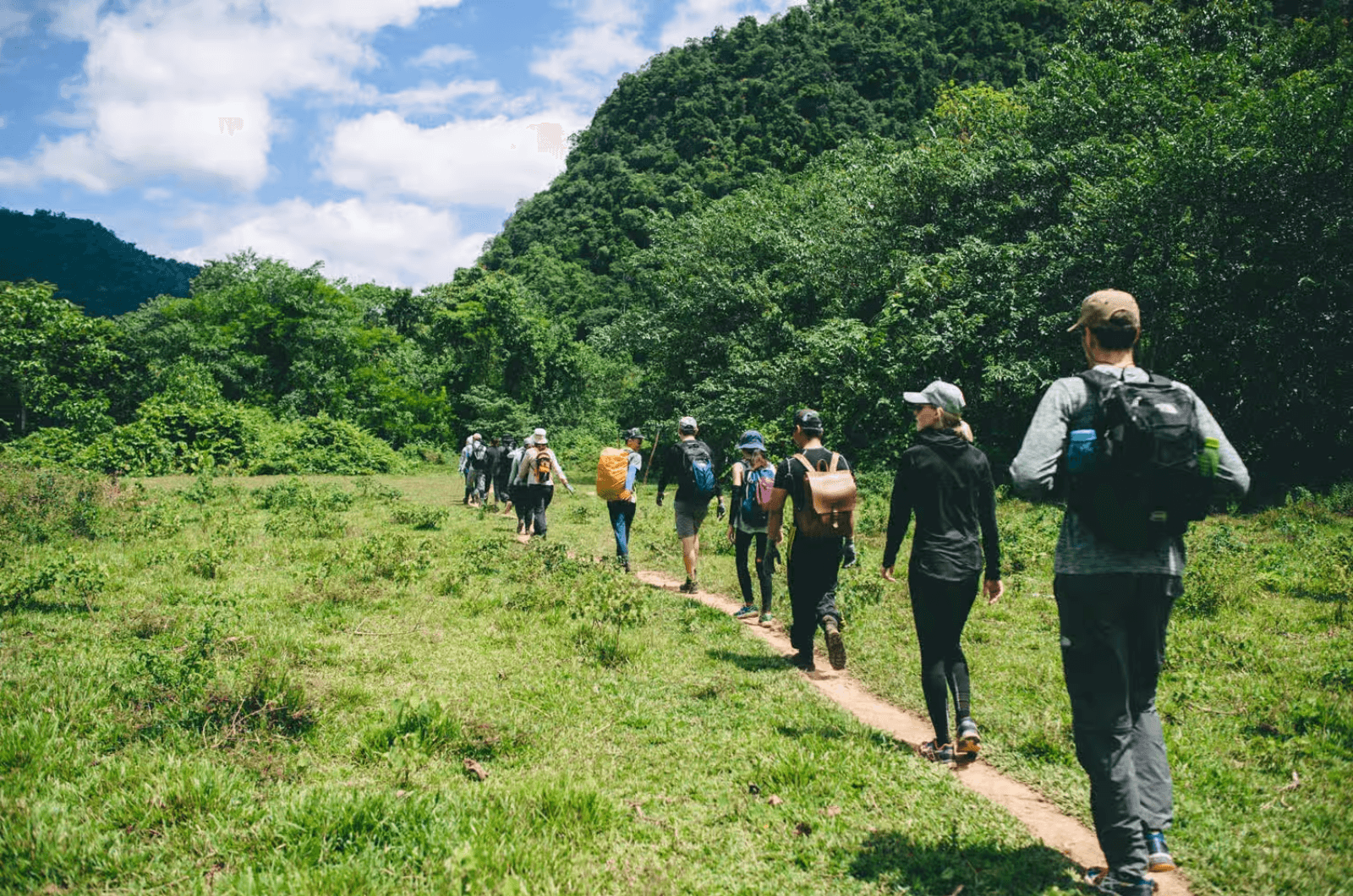 Trekking Hang Én chắc chắn là một hành trình trải nghiệm thú vị