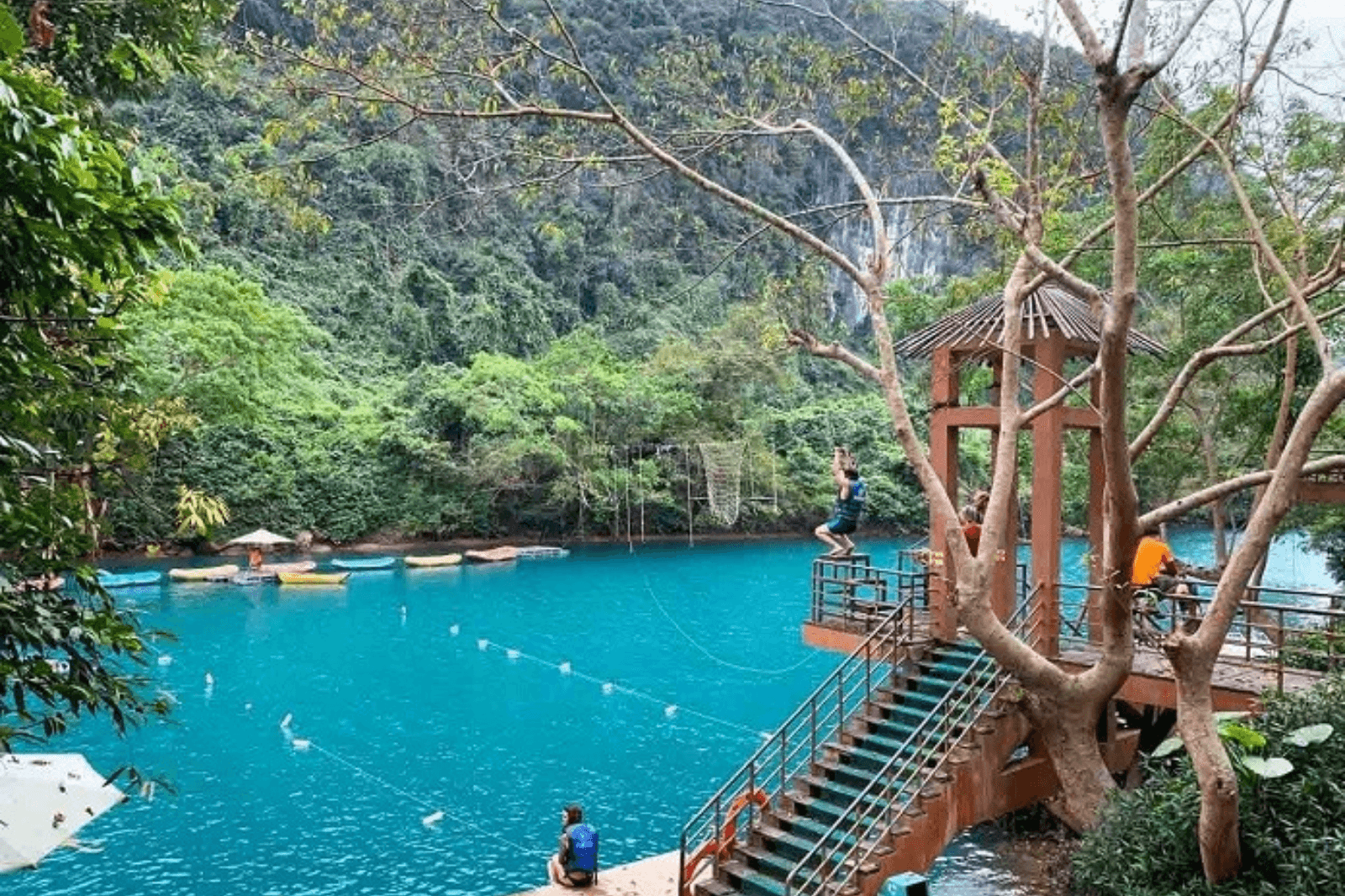 Trượt zipline Sông Chày Hang Tối