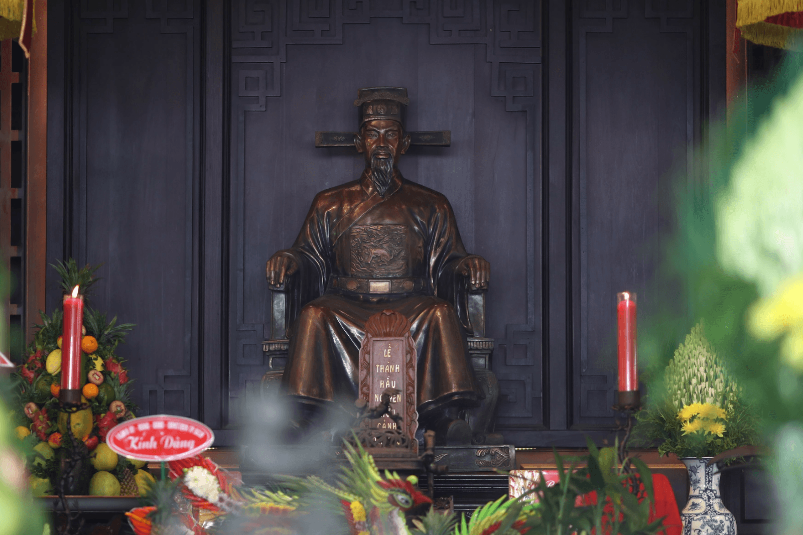 Tượng Lễ Thành hầu Nguyễn Hữu Cảnh 