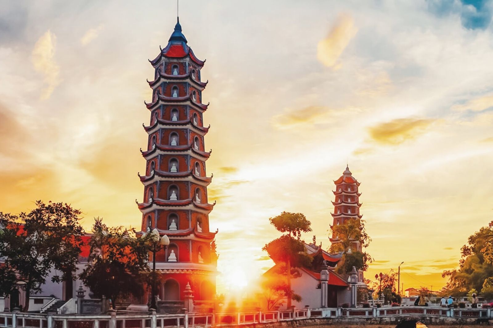 Vẻ đẹp bình yên tại chùa Hoằng Phúc